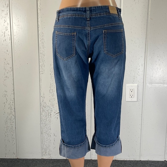 *Cherokee  Women's Light Washed  Cuffed Jeans Capri Sz 12 - Picture 8 of 11